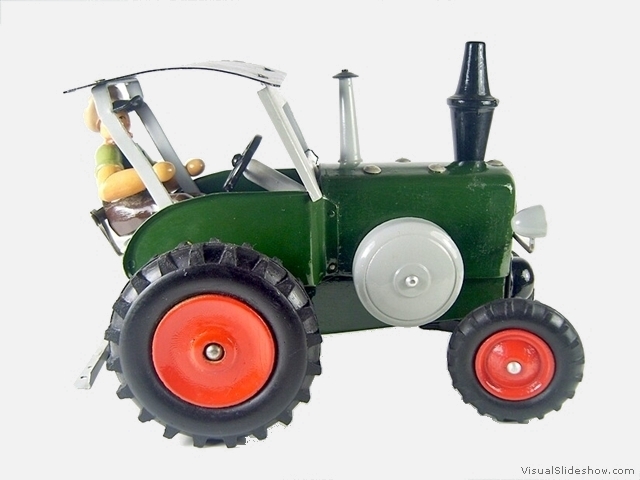 4b Bergers Bulldog mit Dach stand immer in seinem  Buero