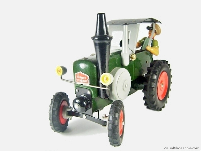 4c Bergers Bulldog mit Dach stand immer in seinem  Buero